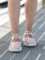 женские кроссовки BM-200