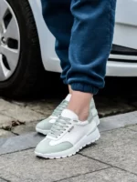 женские кроссовки BM-3358