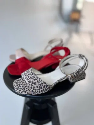 жіночі босоніжки MS-0167