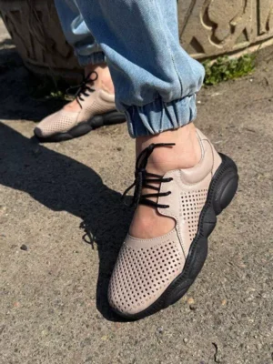 жіночі кросівки BM-197