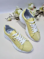 женские кроссовки BM-3238