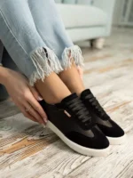 жіночі кросівки BM-205